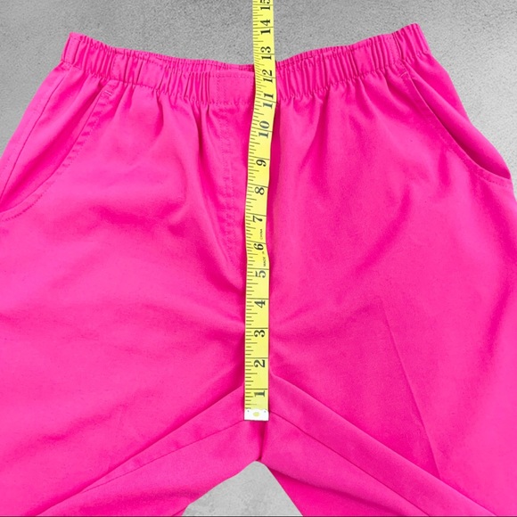 VINTAGE | 1980’s Neon Hot Pink High Waisted Retro Shorts - Picture 4 of 8